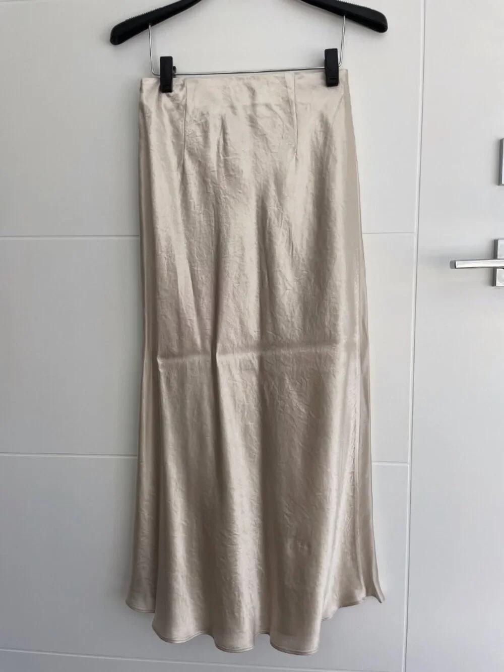 Babaton Aritzia Slip Satin Maxi Skirt Champagne Denude Bias Cut Size 2 - Picture 3 of 6